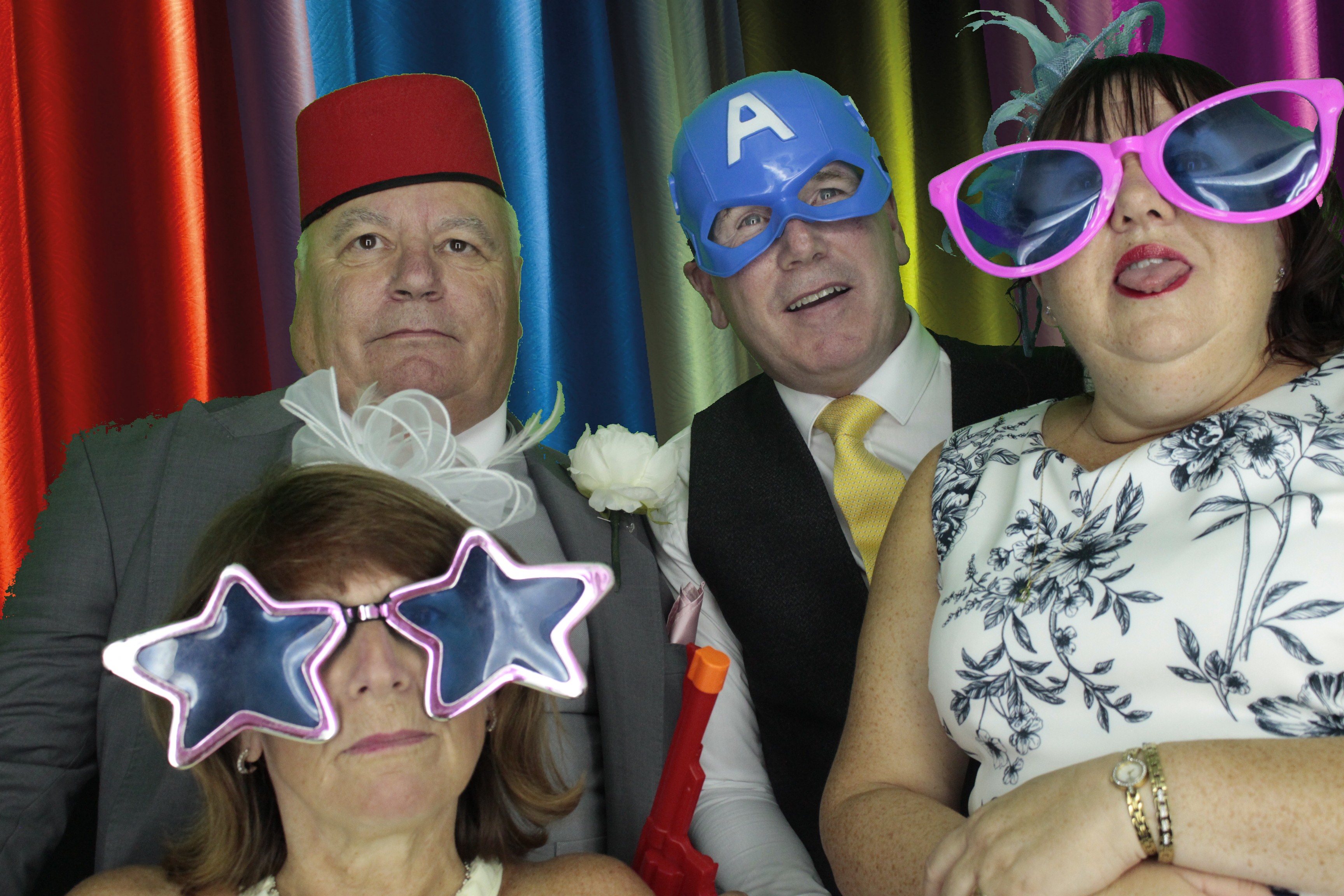 Nikki & Simon | View more photos from the event at gallery.myphotoboothexperience.co.uk/u/MyPhotoBoothExperienceLtd/Nikki-Simon